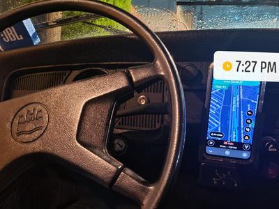 Cellphone stand over ashtray for VW beetle / Porta celular sobre cenicero para vocho