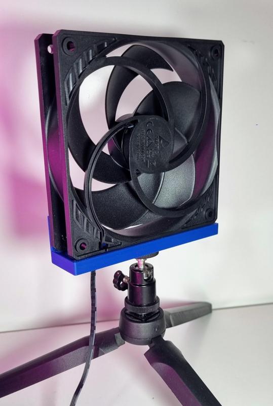 Simple 1/4" PC Fan Tripod Mount (120mm and 140mm versions)