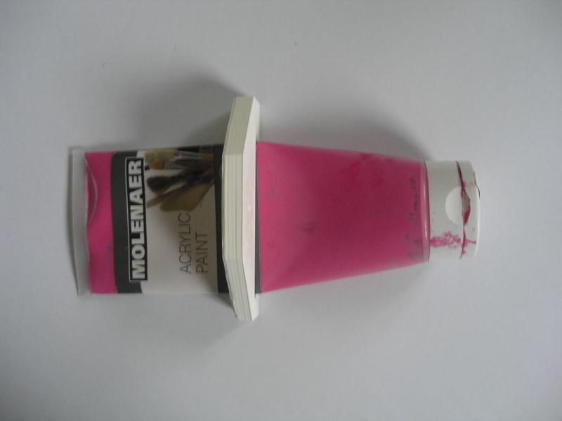 Vymačkávač tuby (Squeezer tube)