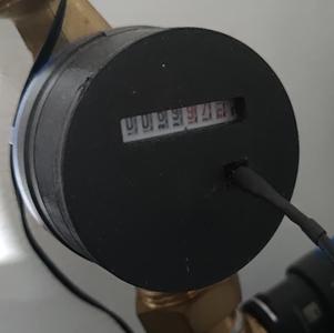 Kryt vodoměru pro reflexní optočlen