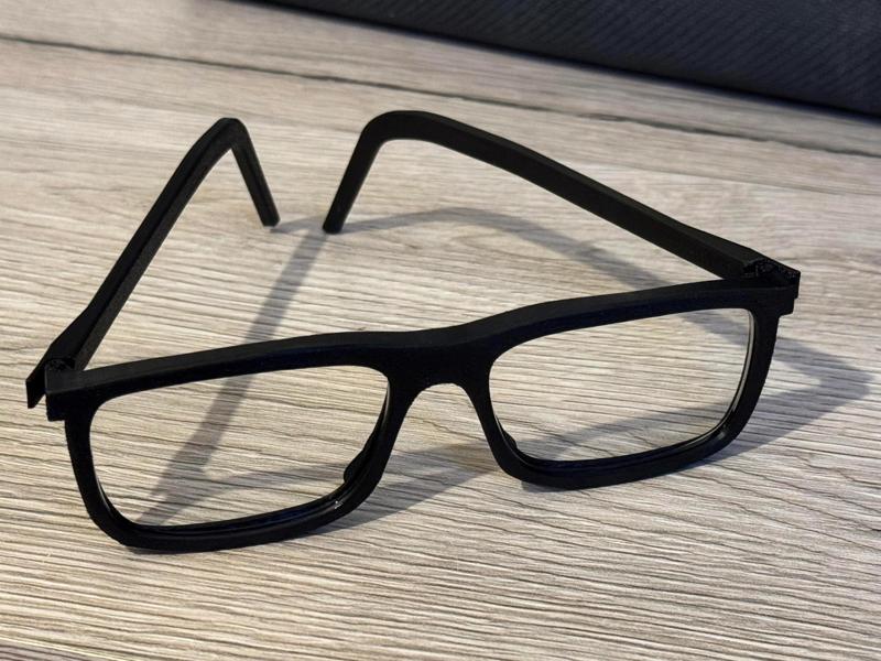 SAFILO Tommy Hilfiger TH1831 glasses frame