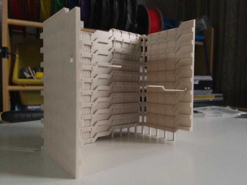 Tower of Stairs  -  Manifold Garden