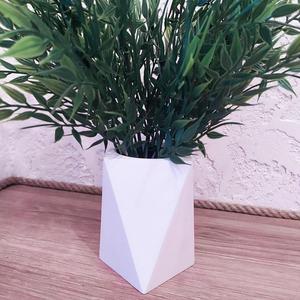 Low Poly Vase