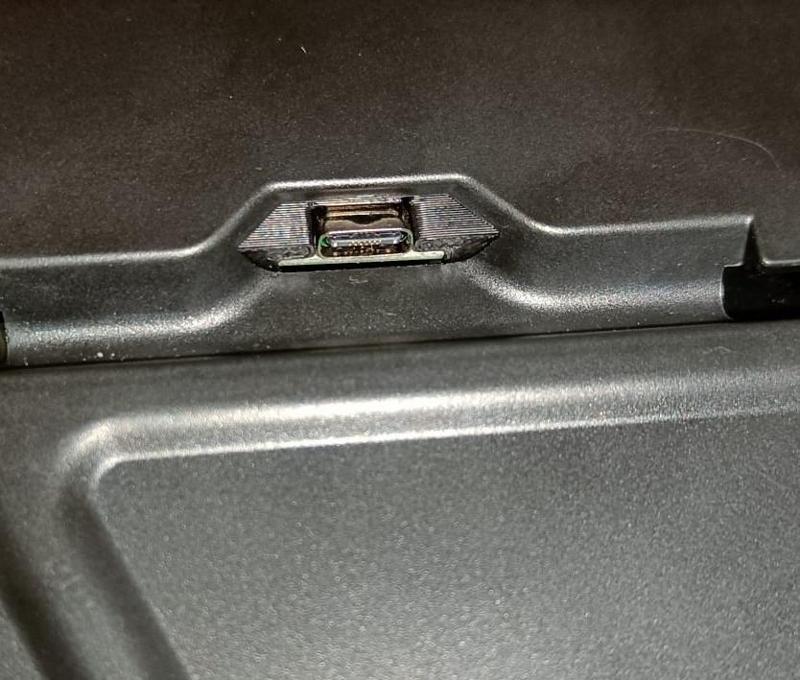 Steelseries APEX 5 usb C adapter