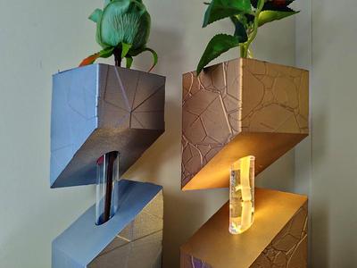 Twist Vase Lamp–Light with Interchangeable Angles