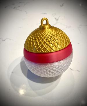 Clip together Christmas tree bauble.