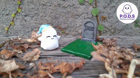 Phantoms on Display - Cute Ghost - SNOO - Perfect for Halloween and Parties