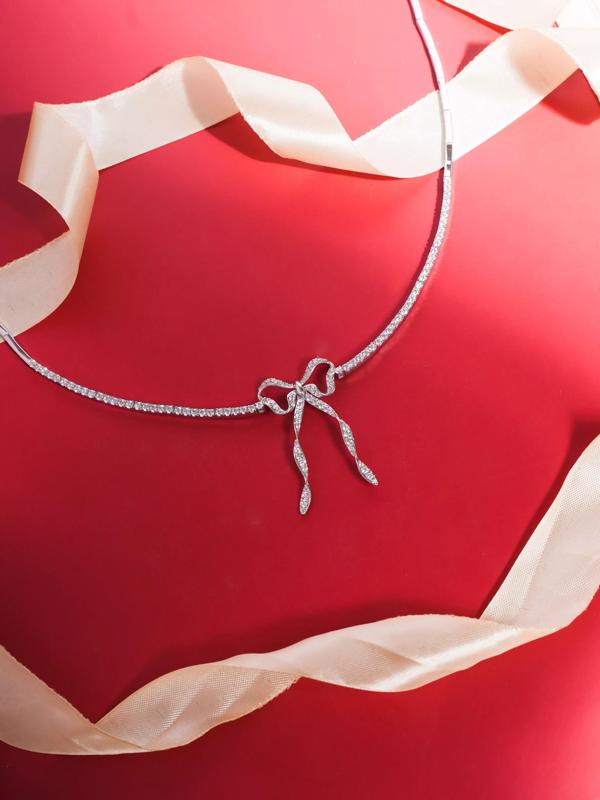 bow diamond necklace