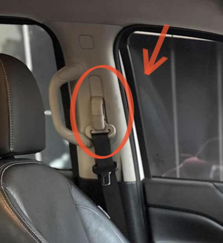 Nissan Navara seat belt bakelite