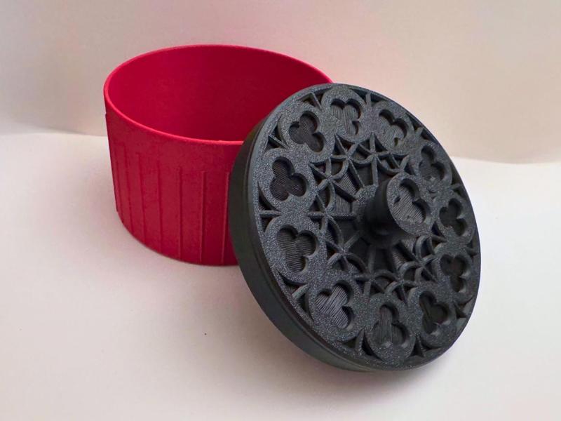 Cathedral Window Container