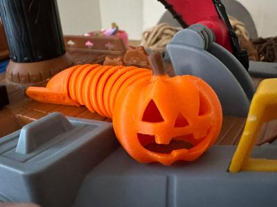 pumpkin_worm