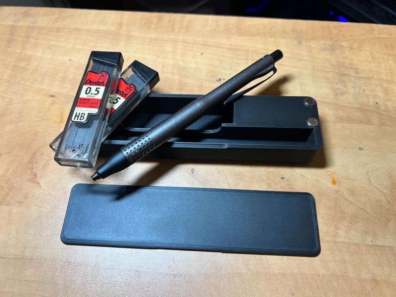 Uni Kuru Toga Advance Mechanical Pencil Case