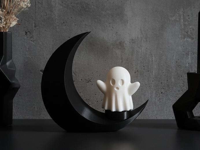 Ghost on the Crescent Moon Tealight Lamp