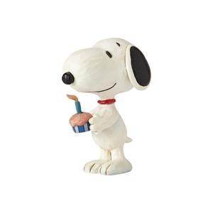 Snoopy w/ Cupcake