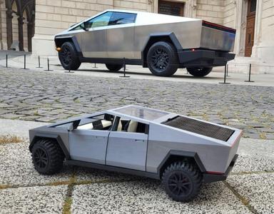Tesla Cybertruck RC