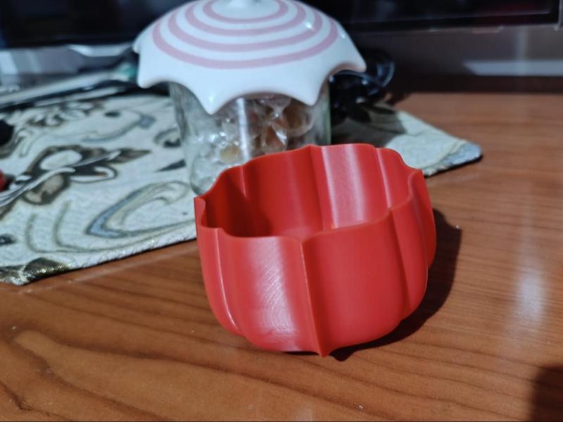 Elegant Vase Design - Valentine's Day. 3 sizes!