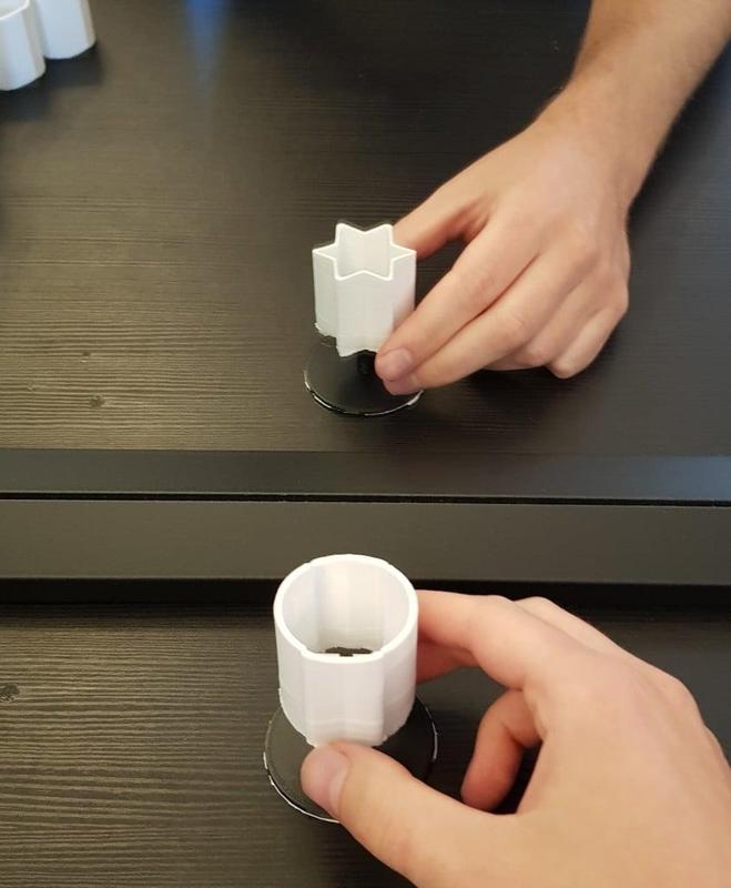 Flower or circle? Optical illusion