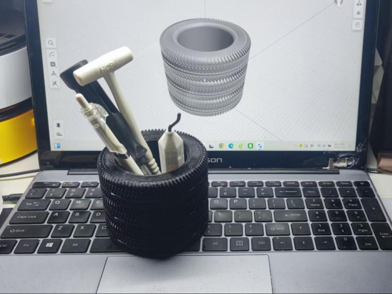 Tire Model Pen Holder