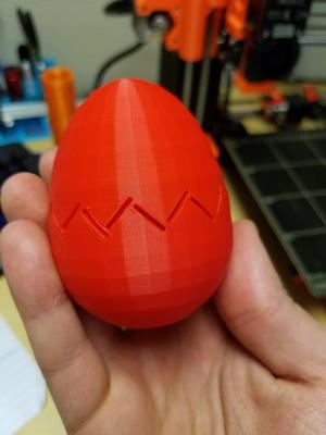 Surprise Eggs #tinkercadeaster