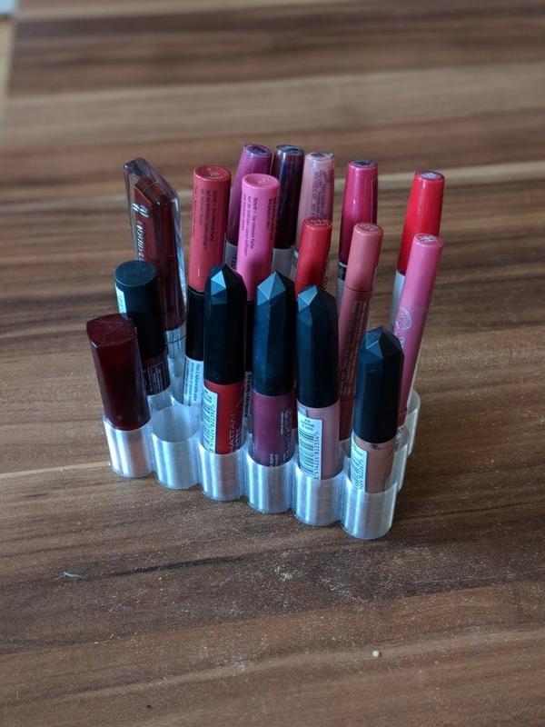MultiHOLEder / Lipstick holder