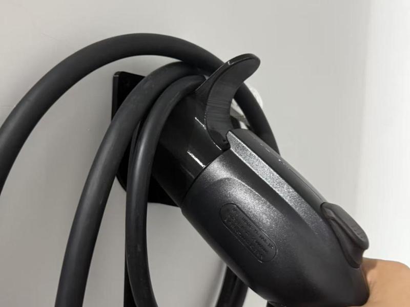 New Energy Vehicle National Standard 7-Pin 220V AC (Slow Charging) Charging Gun Base with Cable Management Only 73g No Supports