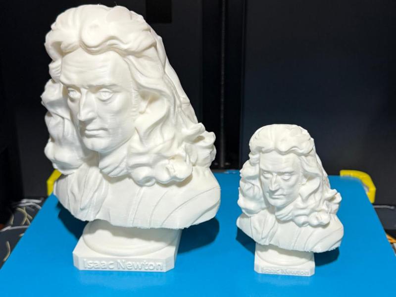 Isaac Newton Bust Sculpture - Tribute to a Genius!