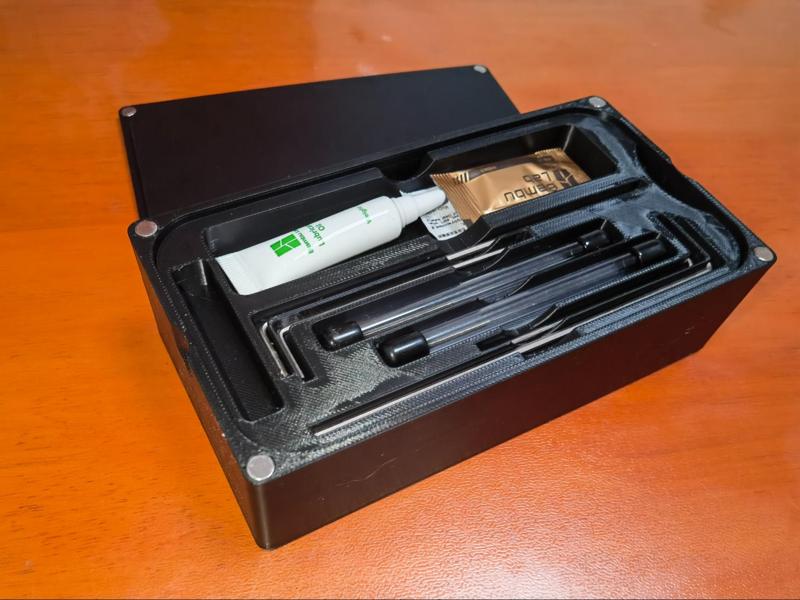 P1 and A1 device maintenance box, also suitable as a general storage box, stackable