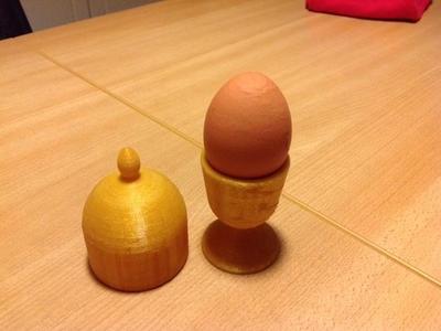Egg Holder With Insulation Cover