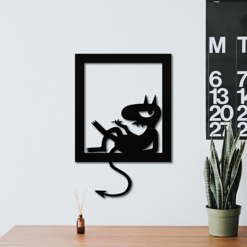 Luci's Picture (Dis)enchantment