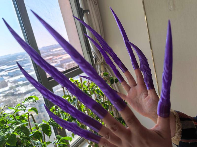 Western Sea Dragon King Ao Run, Sky-Splitting Claw