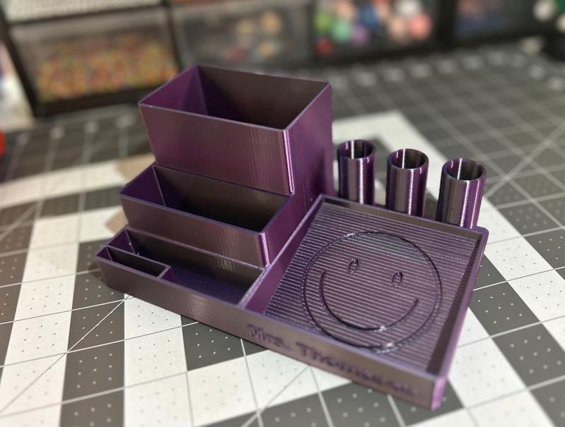 Smiling Face Pen Holder Desk Organizer