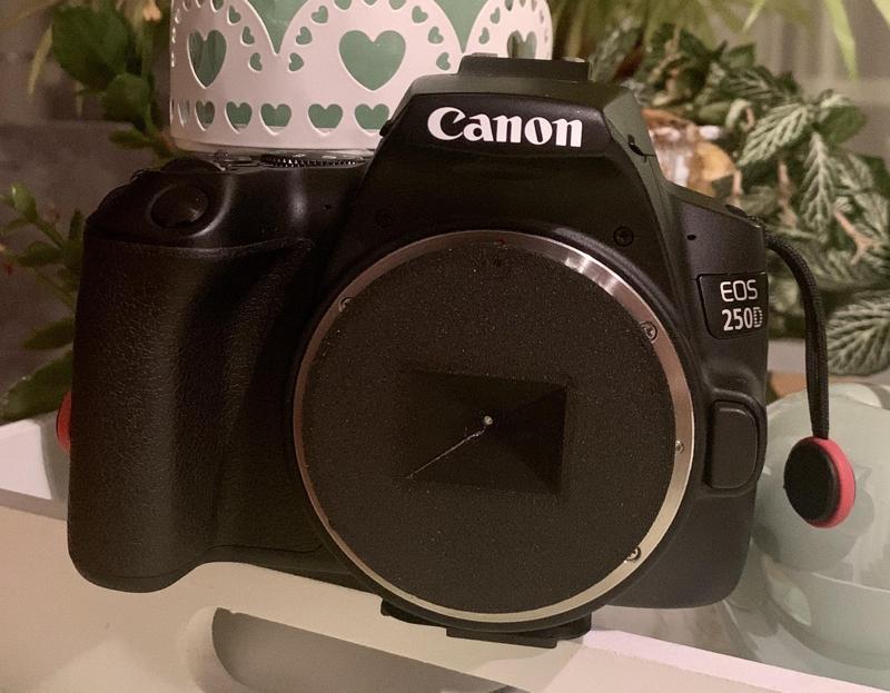 Pinhole lens for canon EF-S - fully functional