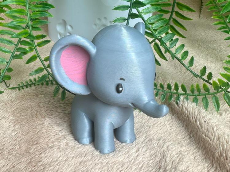Elephant – Childlike, minimalist, paintable