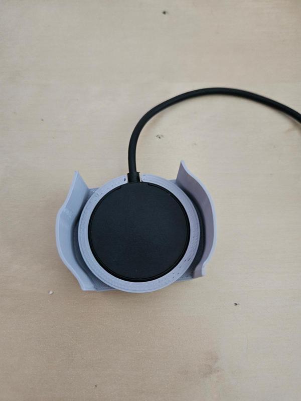 Galaxy watch 44 mm holder for a new charger