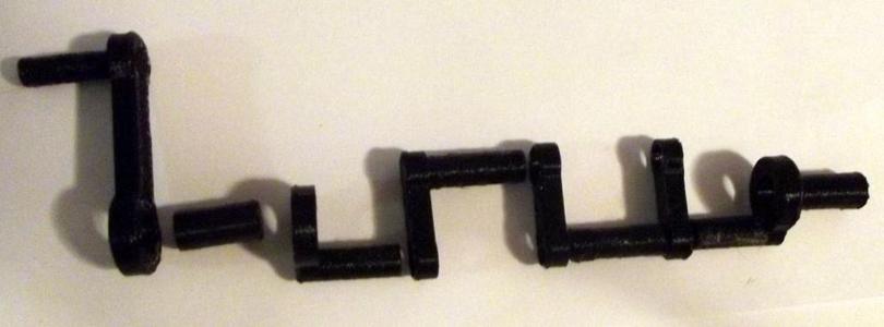 Engine with four pistons