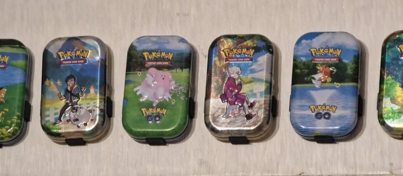 Pokemon mini tin holder
