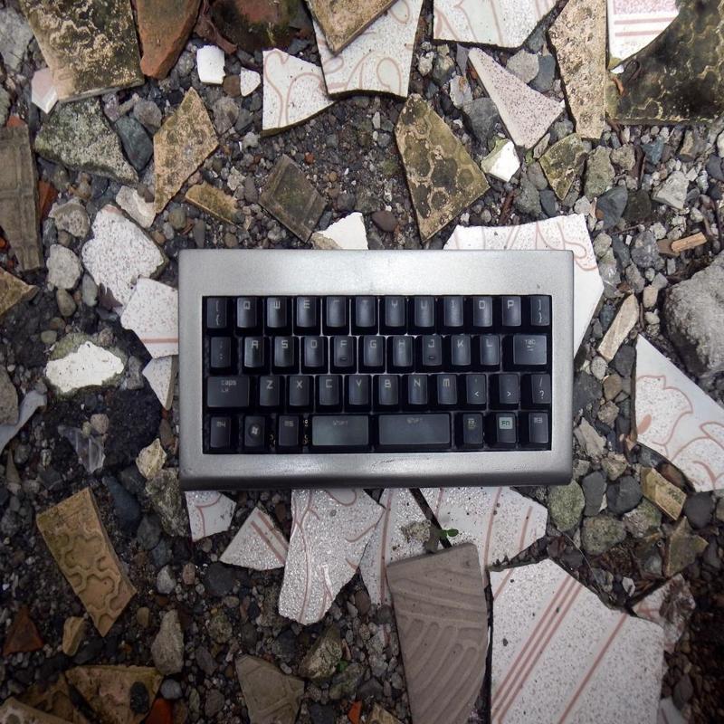 Enclosure for AMJ40 sandwich case