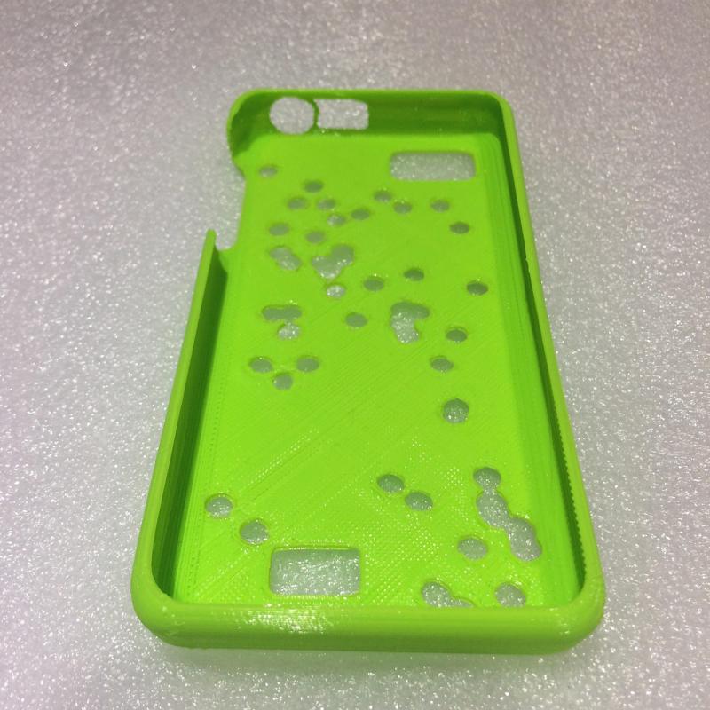 Fairphone Case #3: Random Holes Cutout