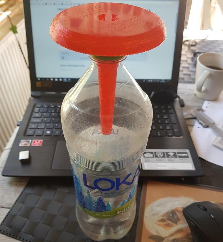 Flyminator 3000  -  Fly trap for PET Bottles