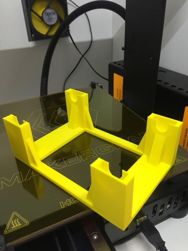 Simple Universal Spool Holder