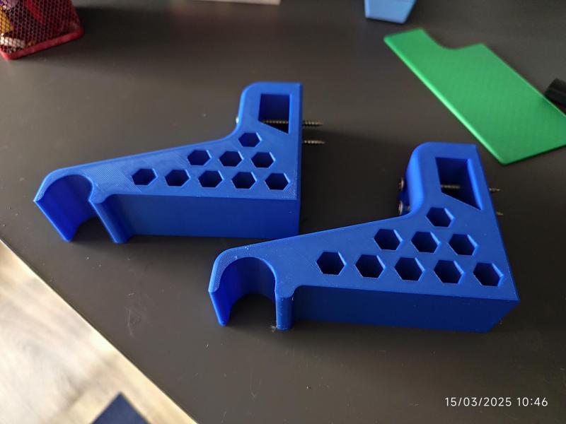 Curtain rod holder, rod support.