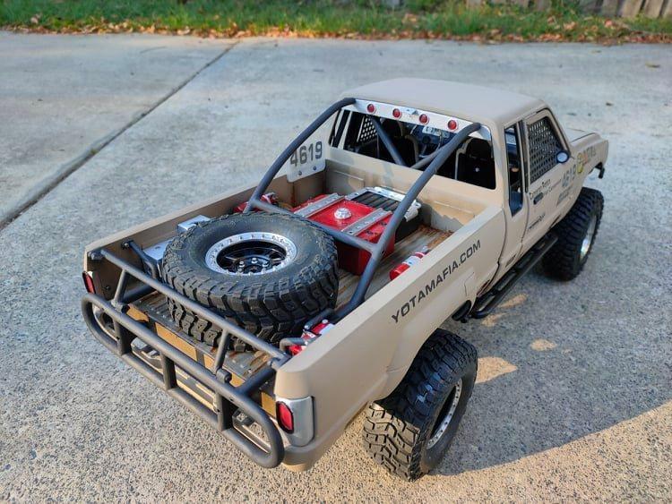 rc4wd toyota 3 runner and xtra cab rock armor tail light