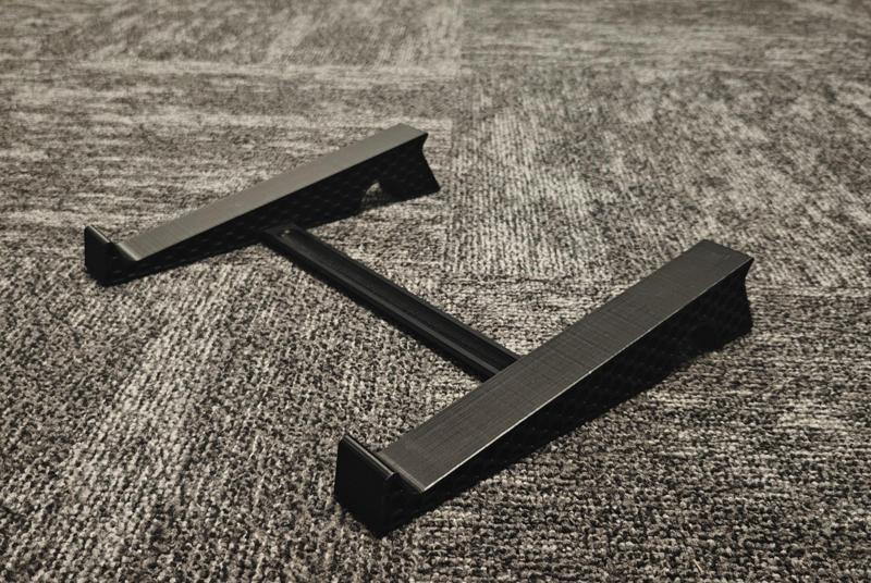 Laptop stand 15.6 inch