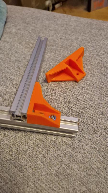 Winkel für 2020 Aluprofile