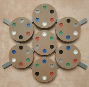Rolling color puzzle