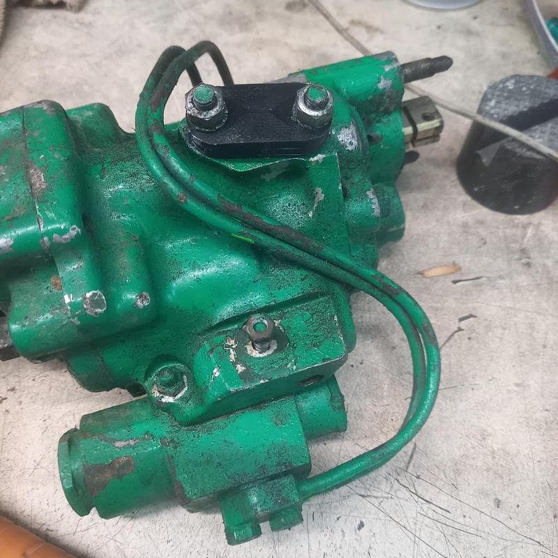 Citroen ID DS Semi Automatic Gearbox Hydraulic Lines plugs and covers