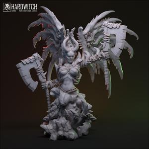 Straada Bust