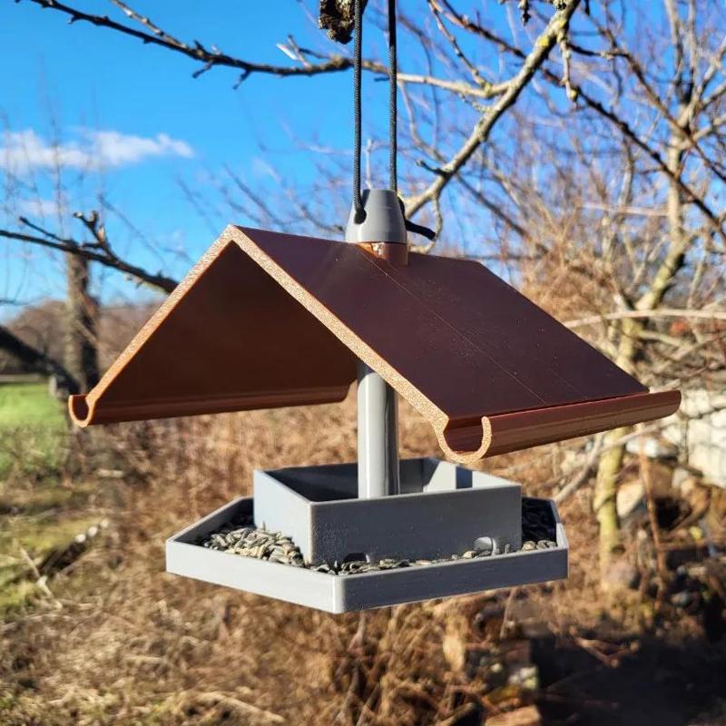 Birds feeder   