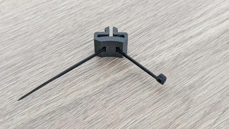Clip for aluminium profile with shape for attache cable  20x20-6   