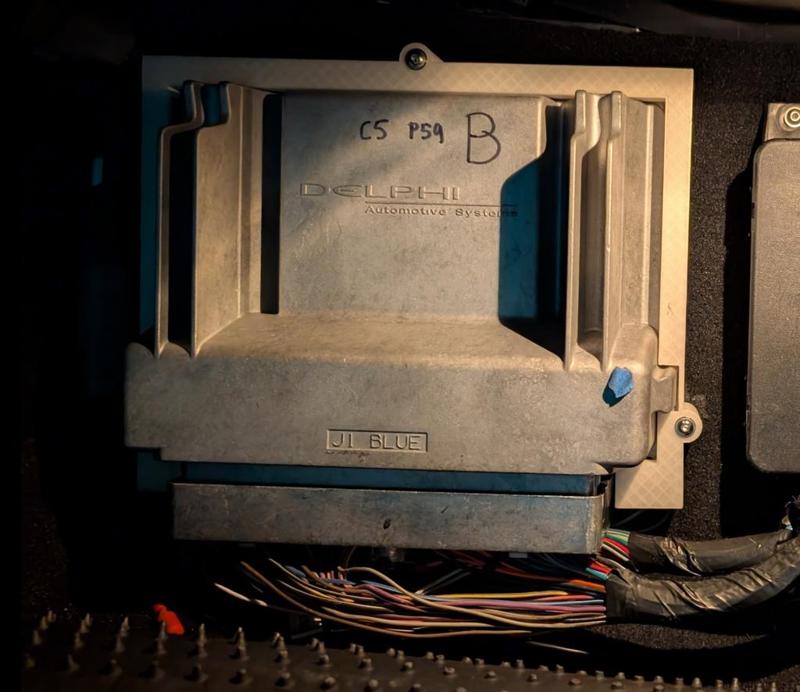 General Motors P01 / P59 PCM mounting bracket